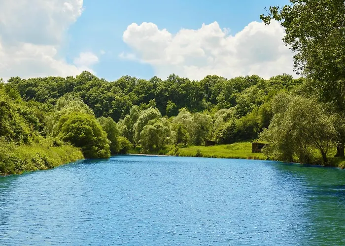 Eco Complex Izvori Hotel 2*